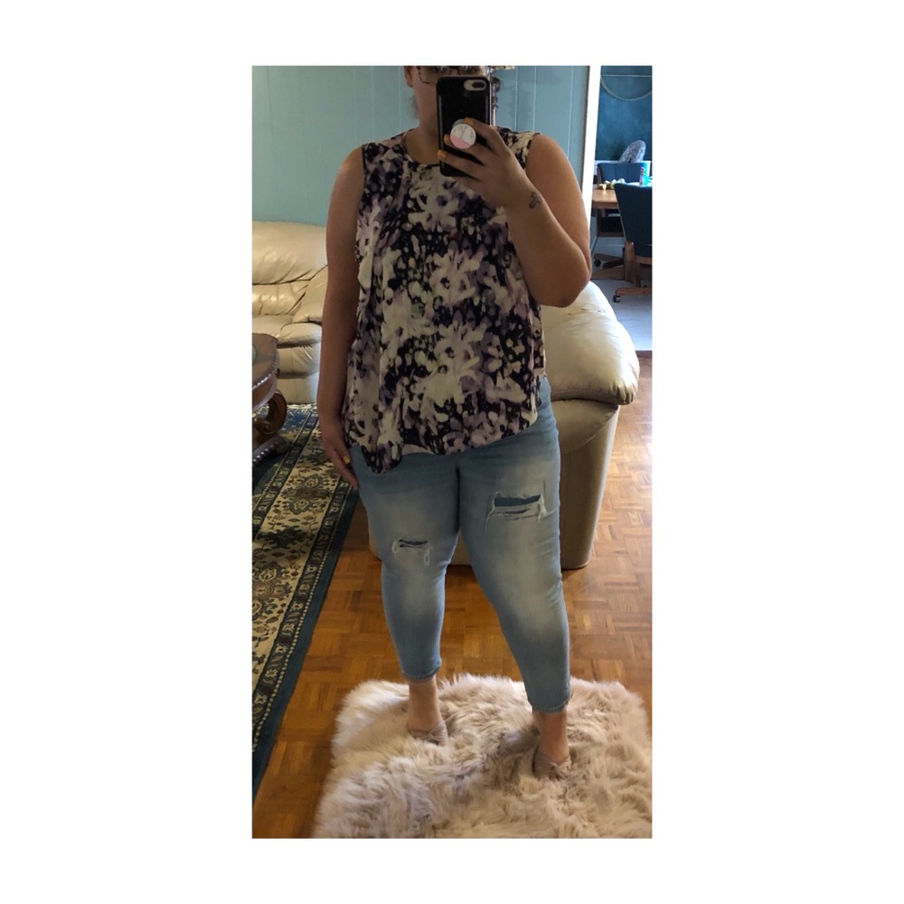 BCBG high low top
